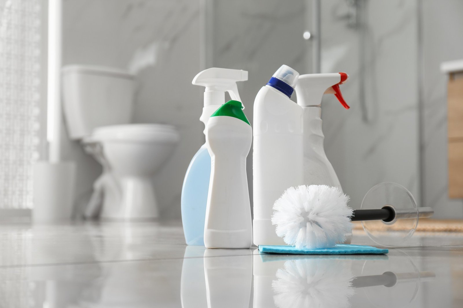 Reinigungsmittel für die Dusche im Vergleich